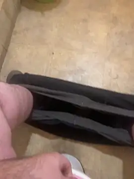 Snapshot of balint35 chatting on 12-21-25, 08:32 balint35 online show from 12-21-25, 08:32