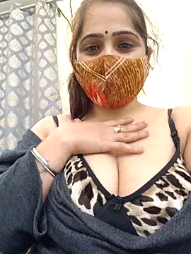 shreya1765 online show from 12-18-25, 04:18