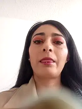 BELLA--26 online show from 01-17-25, 02:39