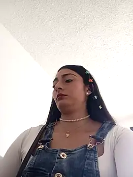 BELLA--26 online show from 01-18-25, 02:23