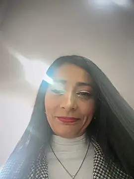 BELLA--26 online show from 11-04-25, 02:16