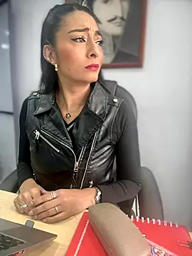 BELLA--26 online show from 12-04-25, 01:20