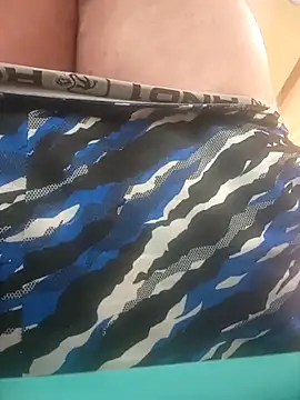 Snapshot of thickdaddy10 chatting on 03-07-25, 08:44 thickdaddy10 online show from 03-07-25, 08:44