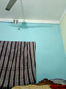 Snapshot of _MilkyBar chatting on 02-11-25, 07:16 MilkyBar online show from 02-11-25, 07:16