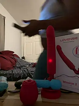 Snapshot of Yoshibaby2670 chatting on 02-08-25, 04:25 Yoshibaby2670 online show from 02-08-25, 04:25