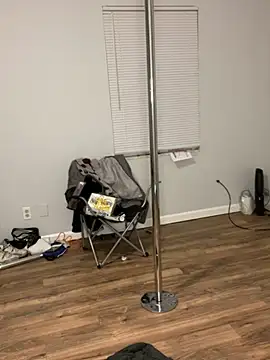 Snapshot of Yoshibaby2670 chatting on 02-21-25, 12:16 Yoshibaby2670 online show from 02-21-25, 12:16