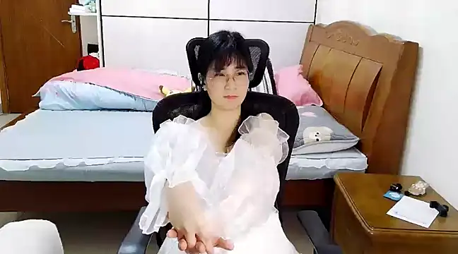 Strawberry baby online show from 01-10-25, 03:48