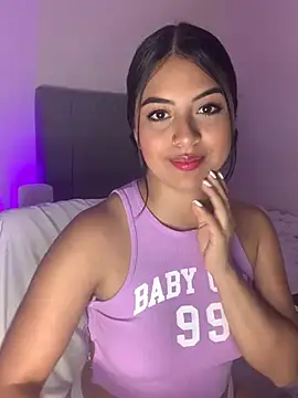 Julii- online show from 02-23-25, 08:44