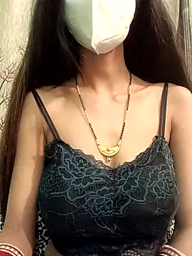 Snapshot of Stripper_Maahi chatting on 01-14-25, 12:14 Stripper Maahi online show from 01-14-25, 12:14