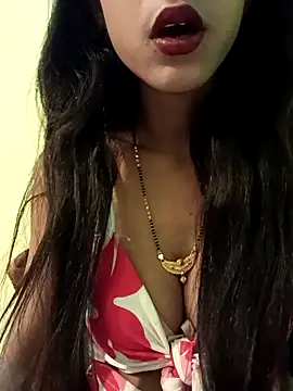 Snapshot of Stripper_Maahi chatting on 03-02-25, 08:48 Stripper Maahi online show from 03-02-25, 08:48
