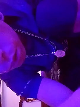 chispahot69  online show from 10-24-25, 10:55