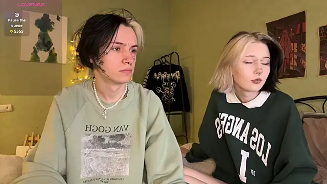 VeryRare TwinS online show from 10-23-25, 10:08