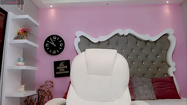 Snapshot of Diva_Smith02 chatting on 01-25-25, 11:34 Diva Smith02 online show from 01-25-25, 11:34