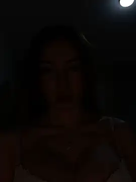 Snapshot of Maddy_Jones chatting on 11-18-25, 01:00 Maddy Jones online show from 11-18-25, 01:00