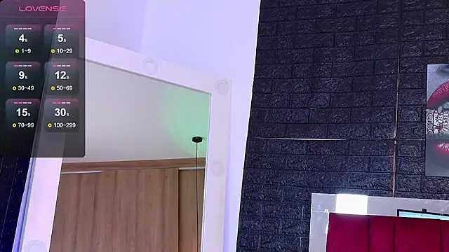 Snapshot of Emily_sc chatting on 10-16-25, 01:45 Emily sc online show from 10-16-25, 01:45