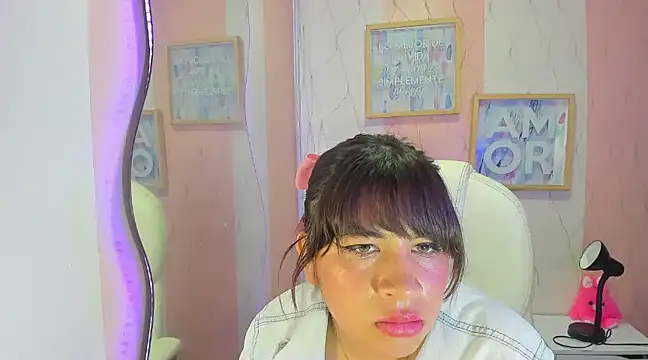 Ji Eun online show from 01-11-25, 03:52