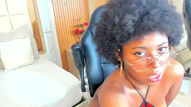 violeta ruiz  online show from 02-02-25, 05:32