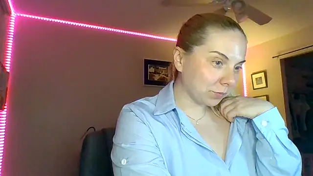 HappyIva online show from 12-05-25, 12:52