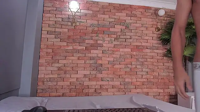 adam piarse01 online show from 12-19-25, 01:56