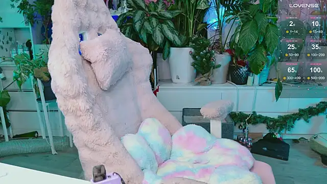 Snapshot of cutelittlepuff chatting on 01-11-26, 05:56 cutelittlepuff online show from 01-11-26, 05:56