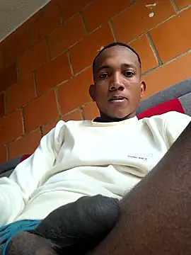 EmiroAndr3S online show from 01-06-26, 08:12