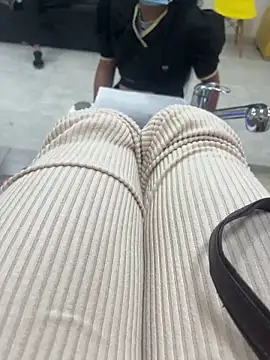 Samantha bigboobs online show from 10-30-25, 03:13