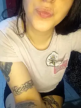 Camilita0 online show from 11-11-25, 08:47