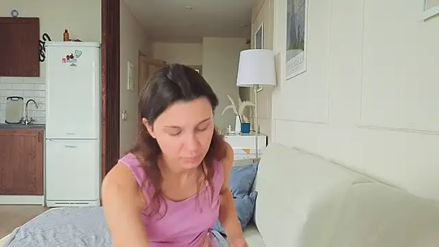 KristineEsme online show from 09-25-25, 04:38