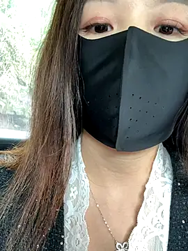 Snapshot of SSSniang- chatting on 11-07-25, 04:34 SSSniang- online show from 11-07-25, 04:34