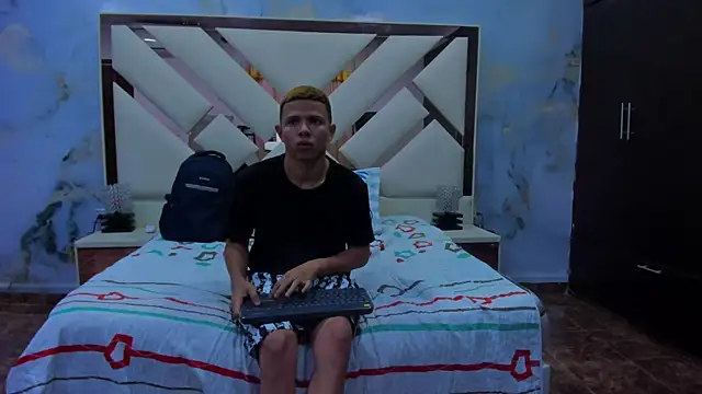 Sex menshot online show from 02-26-25, 06:15