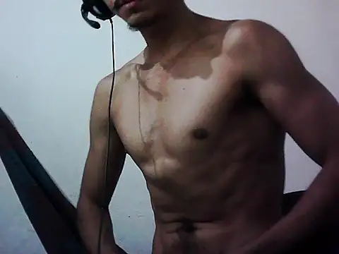 Snapshot of MagrinhoSaradoo chatting on 10-27-25, 08:35 MagrinhoSaradoo online show from 10-27-25, 08:35