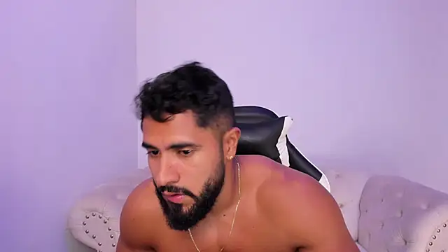 Santiago huntt online show from 02-03-26, 09:09