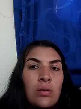 Snapshot of blue_and_whithe chatting on 03-27-26, 04:29 blue and whithe online show from 03-27-26, 04:29