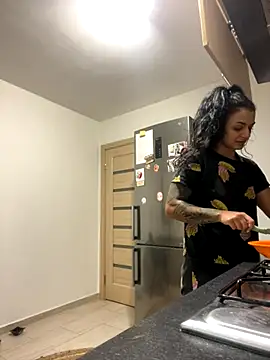 NNNoire online show from 10-16-25, 10:16