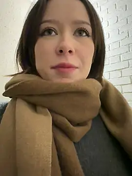 Alexandria Balenciaga online show from 01-21-25, 11:24
