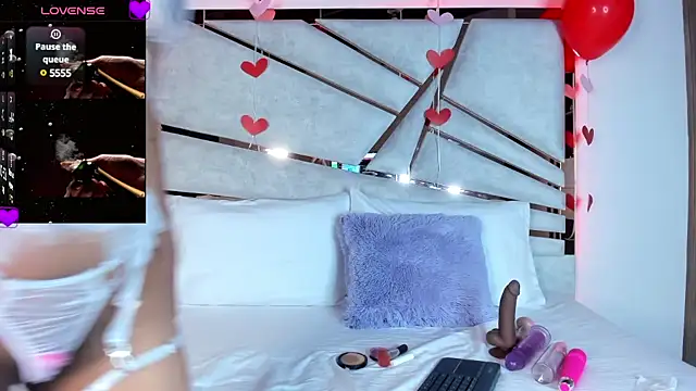 Snapshot of ssofijohnsonx chatting on 02-15-25, 12:54 ssofijohnsonx online show from 02-15-25, 12:54