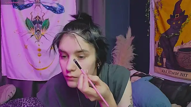 Hyeon Jin online show from 01-21-25, 03:54