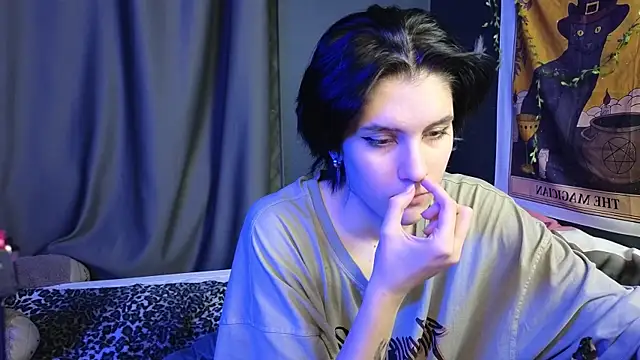 Hyeon Jin online show from 02-07-25, 03:23