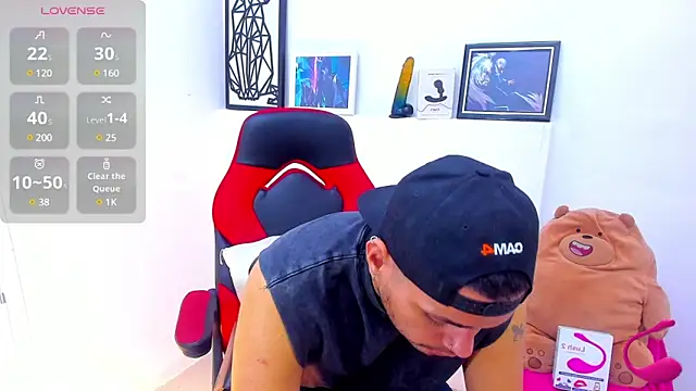 EnriquevillaF online show from 01-08-25, 08:07