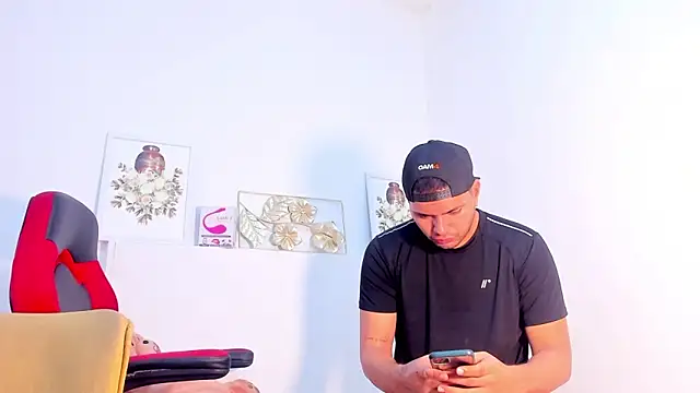 EnriquevillaF online show from 01-25-25, 03:41