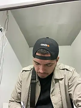 EnriquevillaF online show from 01-31-25, 01:33