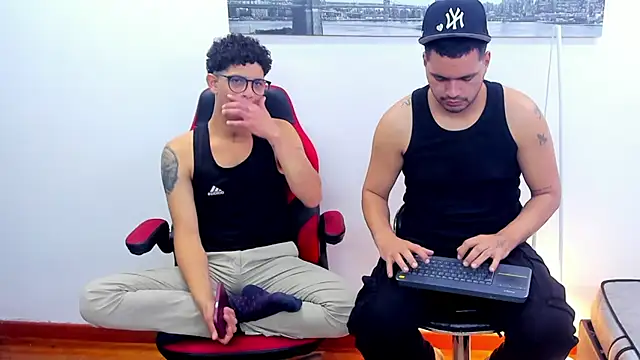 EnriquevillaF online show from 02-06-25, 08:56
