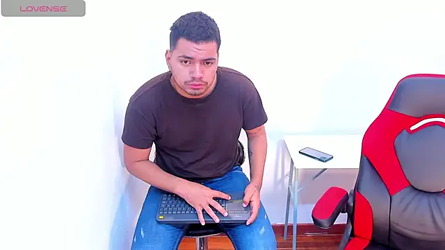 EnriquevillaF online show from 02-08-25, 12:28