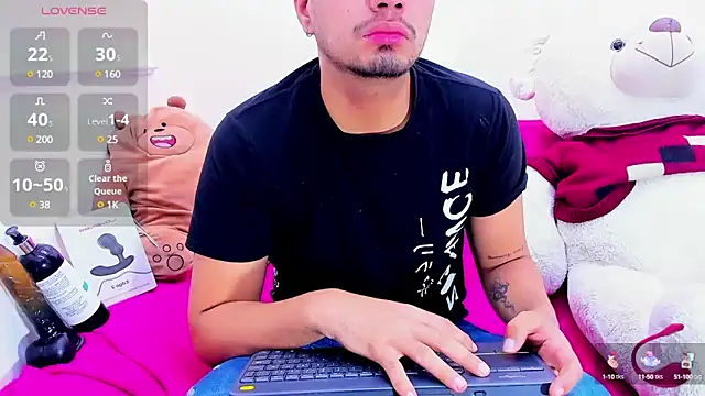EnriquevillaF online show from 03-17-25, 12:25