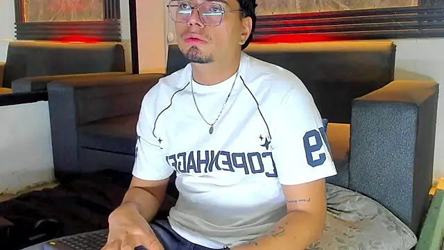 EnriquevillaF online show from 09-22-25, 12:07