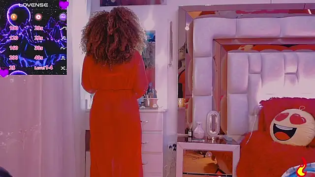 Aliana Ross online show from 11-18-25, 07:57