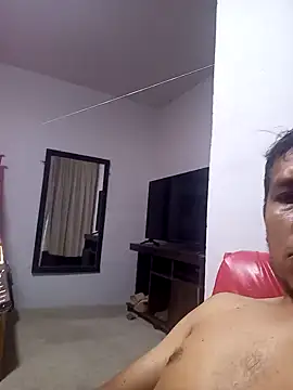 Snapshot of Elpeque_x40 chatting on 01-05-25, 04:14 Elpeque x40 online show from 01-05-25, 04:14