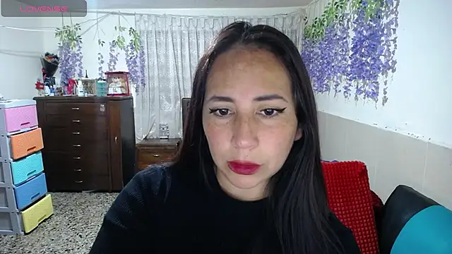 Snapshot of maryrose_03 chatting on 02-11-25, 03:18 maryrose 03 online show from 02-11-25, 03:18