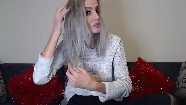 AshlineKatte online show from 10-16-25, 05:03