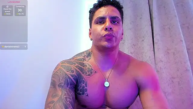 Maximoscott online show from 01-27-25, 06:20